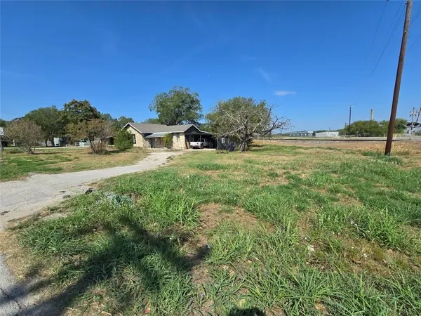 16 Church ST, Maxwell, TX 78656