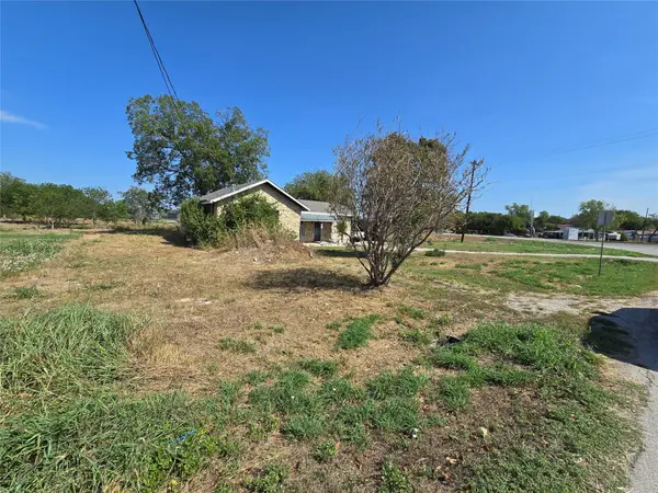 16 Church ST, Maxwell, TX 78656