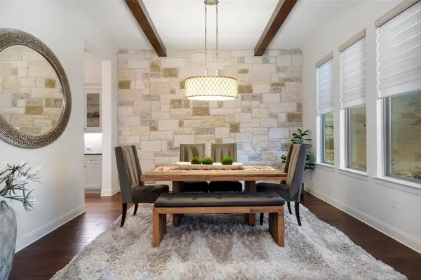 4113 Sugarloaf DR, Austin, TX 78738
