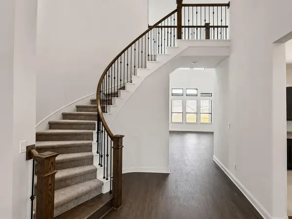 201 Archway LN, Liberty Hill, TX 78642