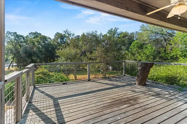 21 Shady Grove LN, Wimberley, TX 78676