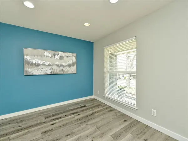 1601 Elmira RD, Austin, TX 78721
