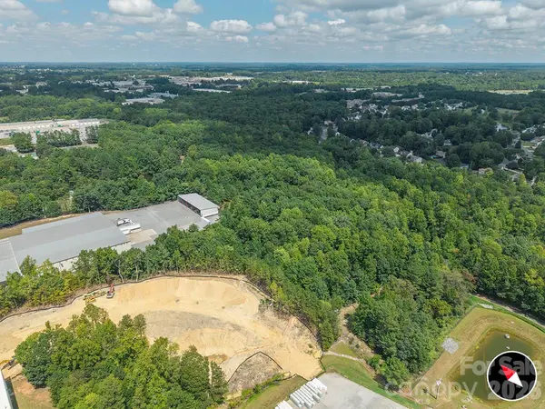 000 Parker ST, Archdale, NC 27263