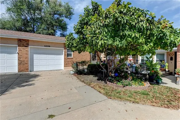 6206 Ash CT, Raytown, MO 64133