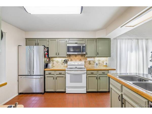 5576 W 75th, Arvada, CO 80003
