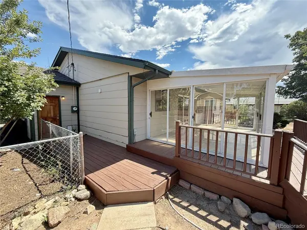 8905 S Brentwood, Littleton, CO 80128
