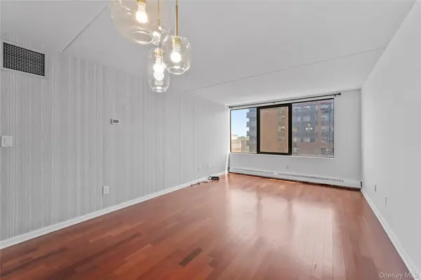 4 Martine AVE #1109, White Plains, NY 10606