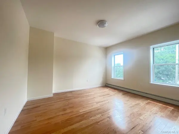 1006 Jericho TPKE #2R, New Hyde Park, NY 11040