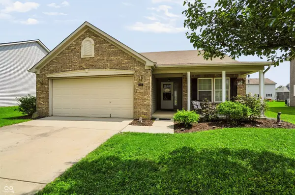 6171 N Woods Edge DR, Mccordsville, IN 46055