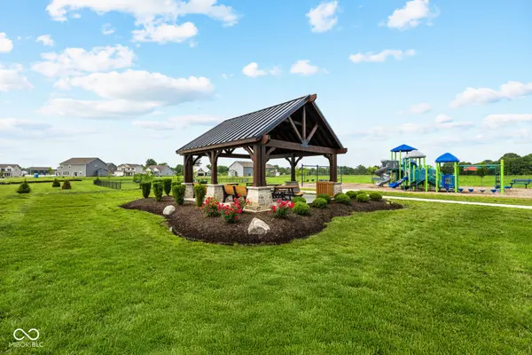 9959 Rosalee DR, Noblesville, IN 46060