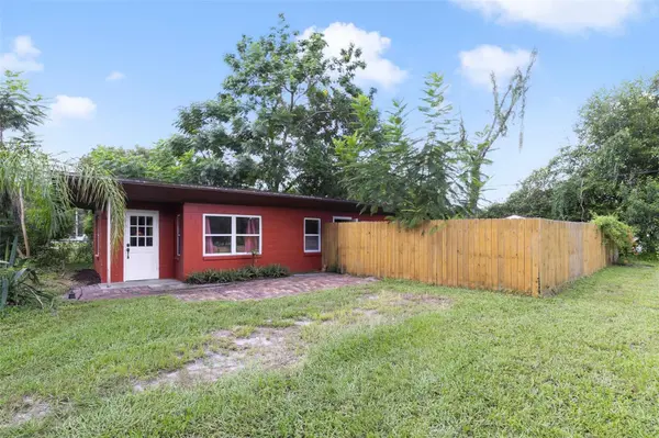 4690 ROUSH AVE, Orlando, FL 32803