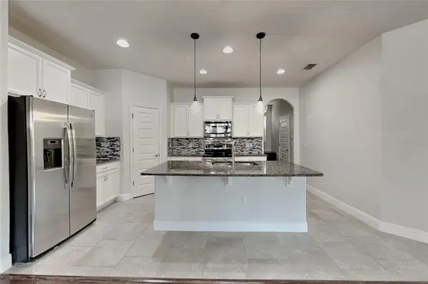 15543 WATERLEIGH COVE DR, Winter Garden, FL 34787