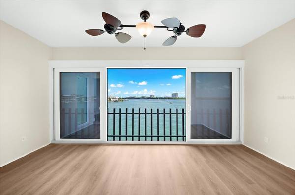 868 BAYWAY BLVD #307, Clearwater Beach, FL 33767