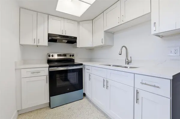 111 60TH AVE #1A, St Pete Beach, FL 33706