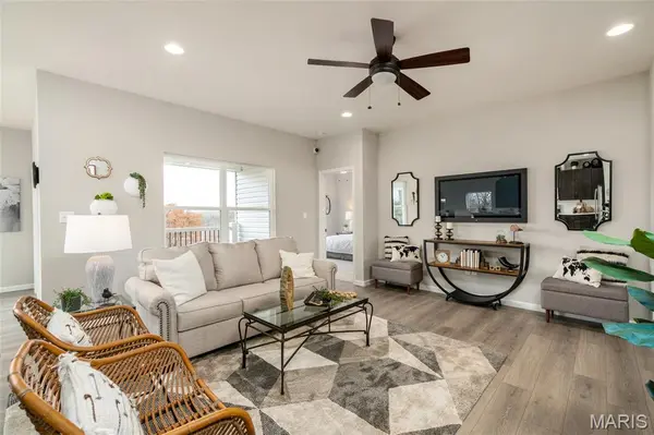 1643 Woods Mill DR, Wentzville, MO 63385
