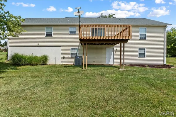 1655 Deerwood DR, Jackson, MO 63755