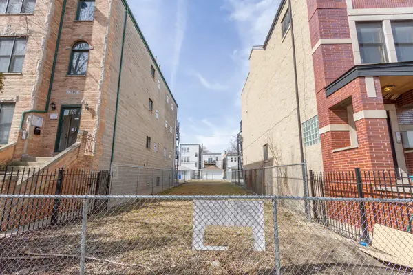 1132 N Mozart ST, Chicago, IL 60622