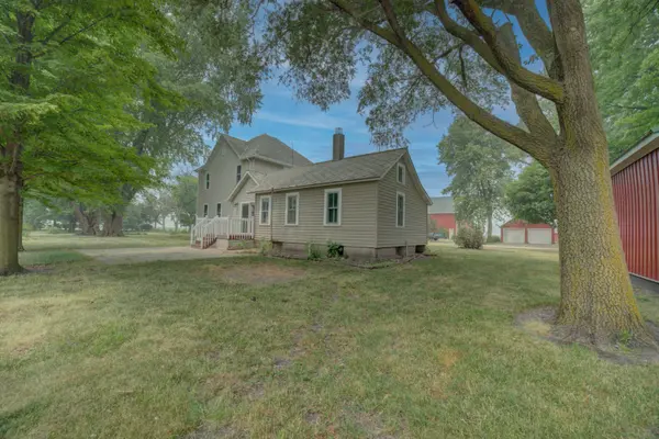 1470 N 1500 East RD, Crescent City, IL 60928