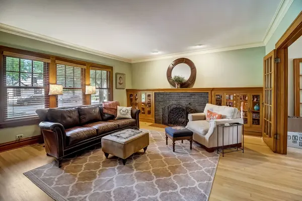 2127 Walters AVE, Northbrook, IL 60062