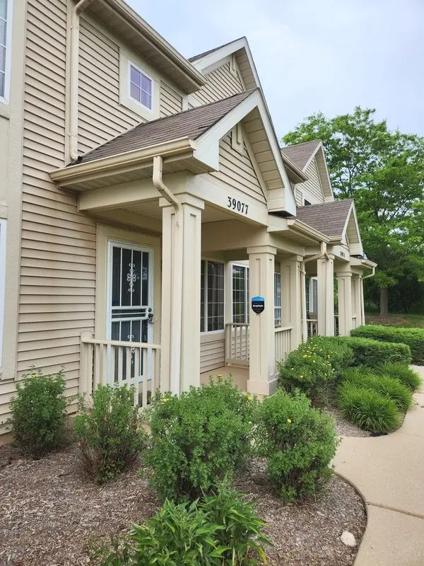 39077 N Aberdeen LN, Beach Park, IL 60083