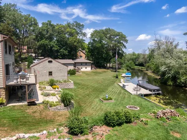 38935 N Sheridan RD, Antioch, IL 60002