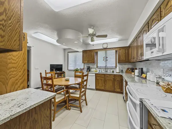601 N Ash ST, Crescent City, IL 60928