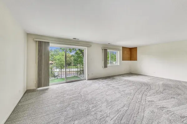 1025 S Fernandez AVE #3G, Arlington Heights, IL 60005
