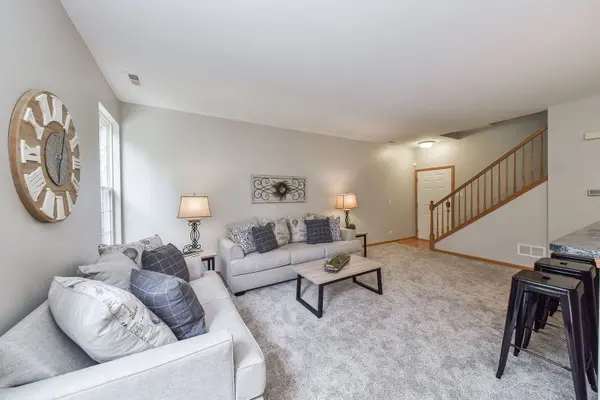 1492 MILLBROOK DR #1492, Algonquin, IL 60102
