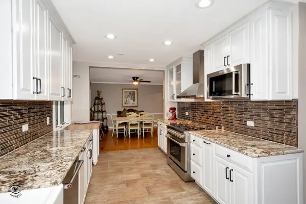 2638 Gordon DR, Flossmoor, IL 60422