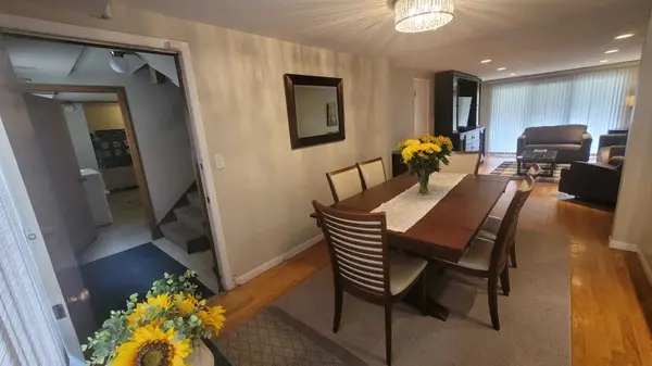 2045 N Harlem AVE #1W, Chicago, IL 60707