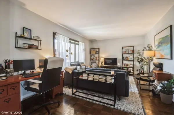 5056 N Marine DR #D8, Chicago, IL 60640