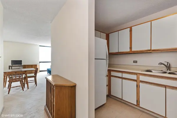1122 N Clark ST #910, Chicago, IL 60610