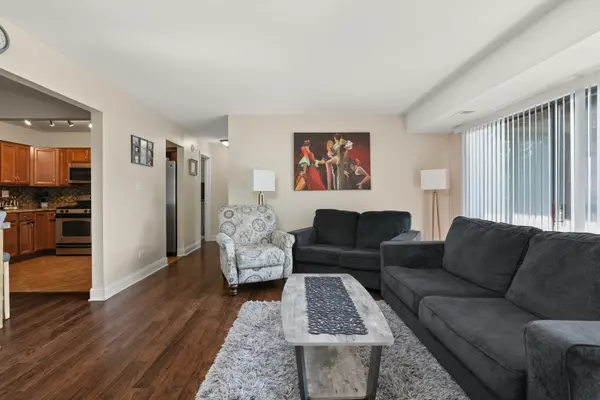 1150 E Randville DR #2E, Palatine, IL 60074