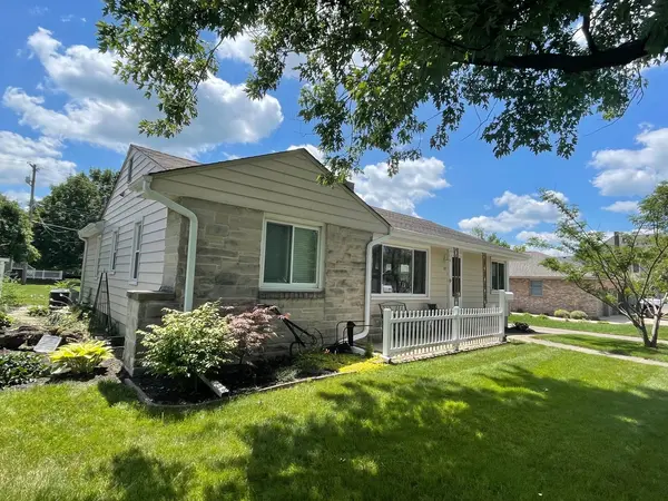217 E Lincoln, Arthur, IL 61911