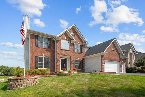 841 Wingfoot DR, North Aurora, IL 60542