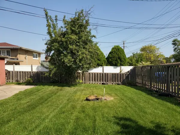 9113 S Constance AVE, Chicago, IL 60617