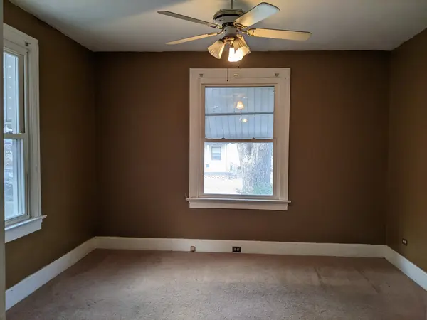 718 E Mckinley ST, Belleville, IL 62220