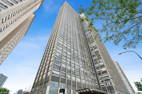 655 W Irving Park RD #2501, Chicago, IL 60613
