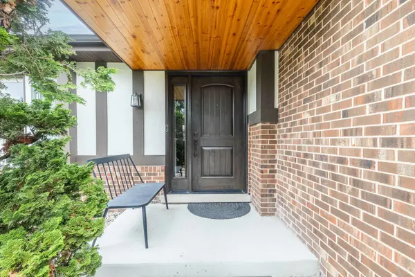 1400 Concord DR, Downers Grove, IL 60516