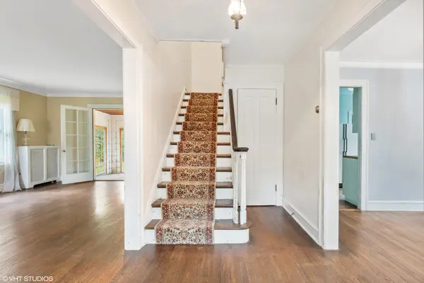 636 Walden RD, Winnetka, IL 60093
