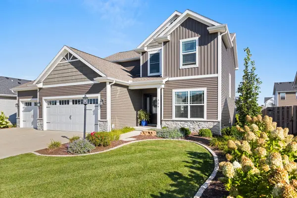 304 London WAY, Savoy, IL 61874