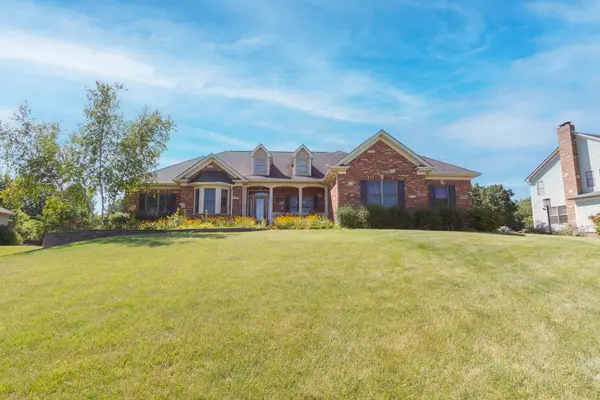 285 Valley WAY, Burlington, IL 60109