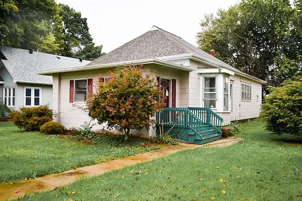 114 E Cleveland ST, Spring Valley, IL 61362