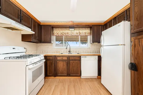 2218 Park AVE North Riverside, IL 60546