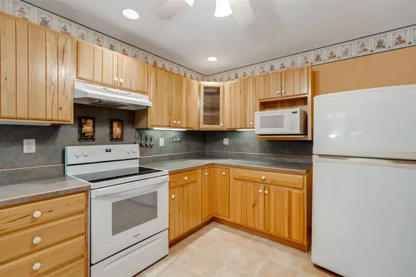508 S Barn Hollow DR, Athens, IL 62613