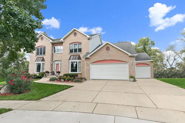 670 Downey ST, Hoffman Estates, IL 60169