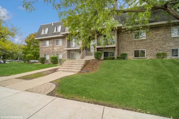931 Jonathon CT #107, Prospect Heights, IL 60070