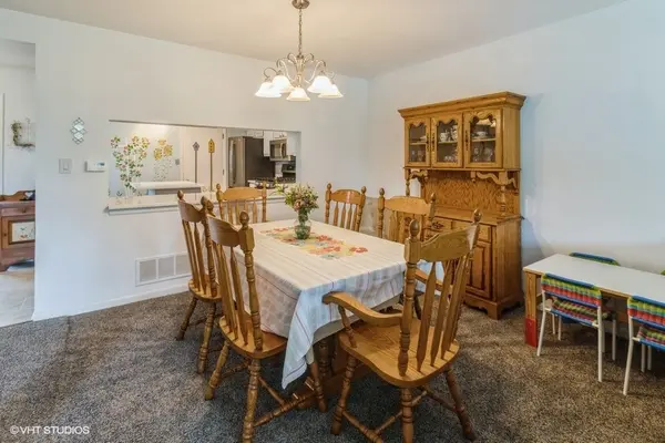 1477 CIRCLE CT, Elk Grove Village, IL 60007