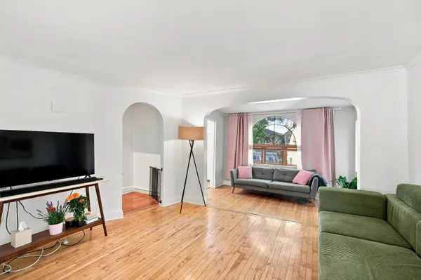 4104 N Richmond ST, Chicago, IL 60618