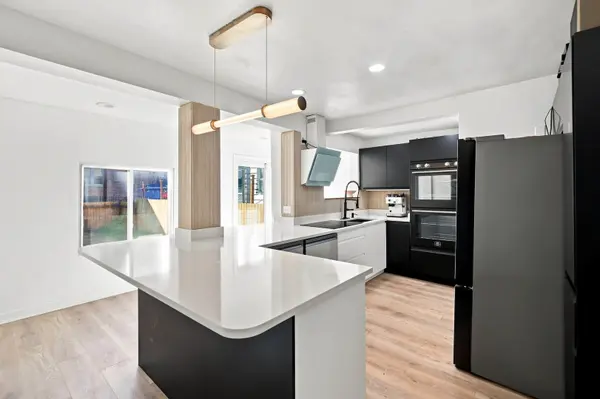 4104 N Richmond ST, Chicago, IL 60618